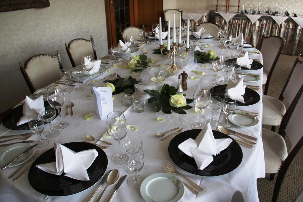 Hotel Restaurant Siegblick Siegburg Buitenkant foto