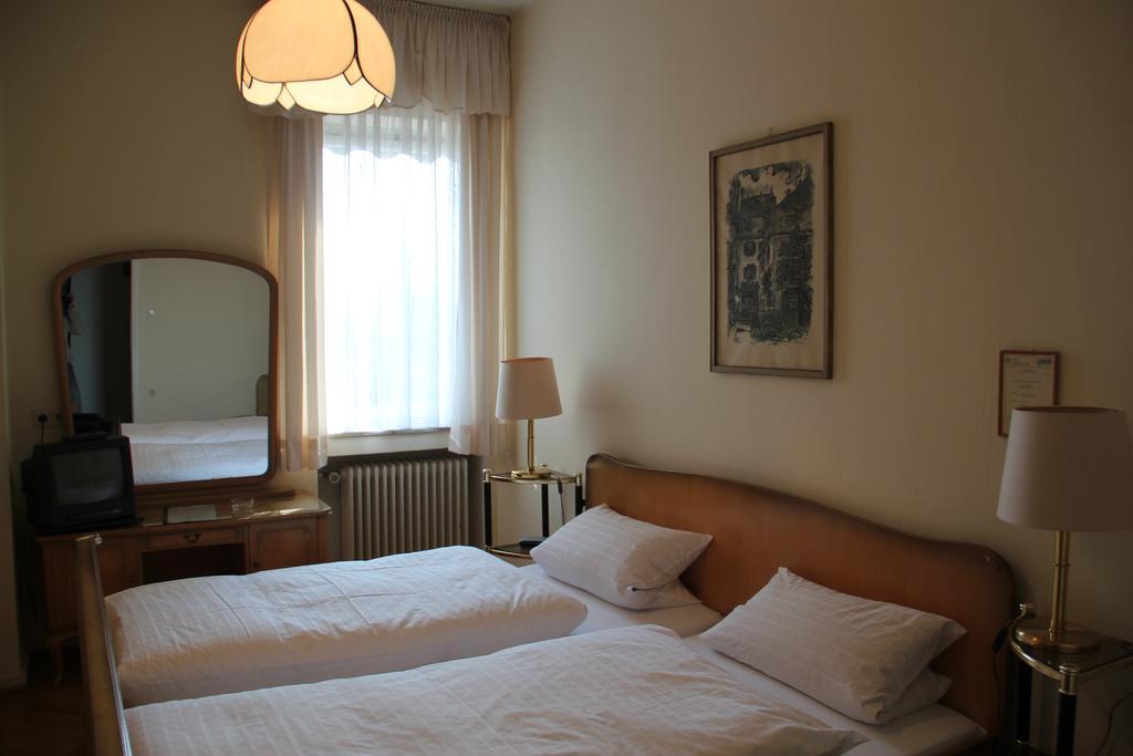 Hotel Restaurant Siegblick Siegburg Kamer foto